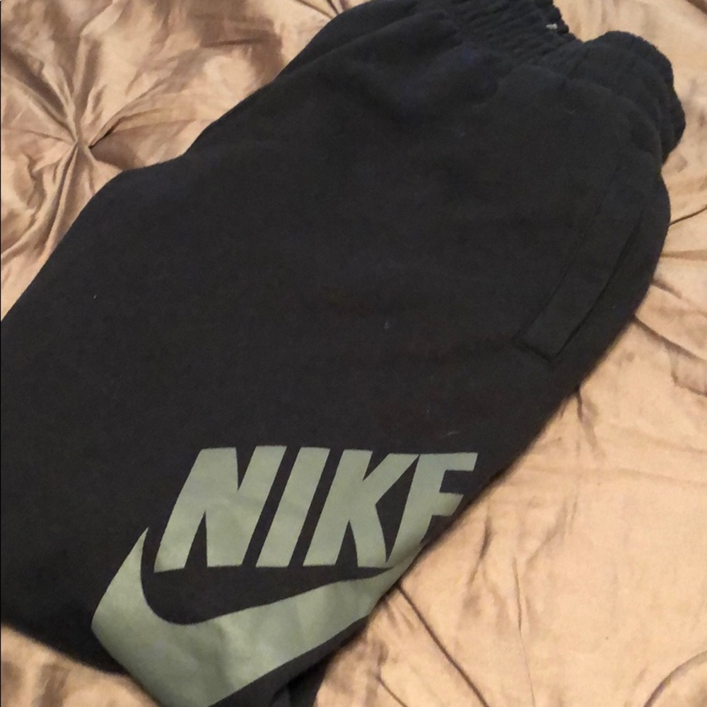 women’s size large sweat pants!